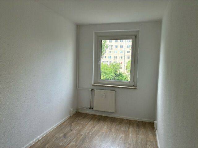Etagenwohnung Halle (Saale) Südliche Neustadt - 3 Zimmer, 60 m&sup2;, 347&euro; | Angebot:26816847