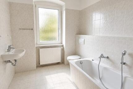 Wohnung Halle (Saale) Damaschkestraße - 3 Zimmer, 80 m&sup2;, 640&euro; | Angebot:26649067