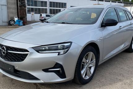 Opel Insignia 152.000 km 8.290 &euro; Halle/Saale 06116