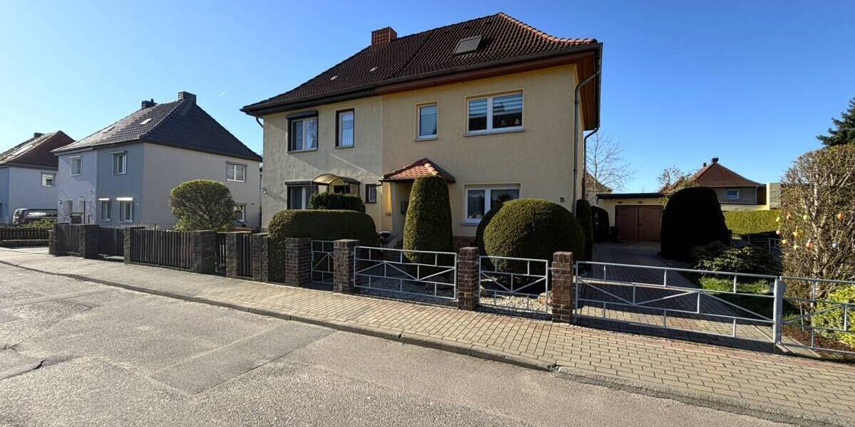 Doppelhaushälfte Bitterfeld-Wolfen Wolfen - 5 Zimmer, 119 m&sup2;, 89.000&euro; | Angebot:26204754