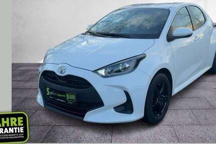 Toyota Yaris 2.728 km 19.155 &euro; Halle 06130