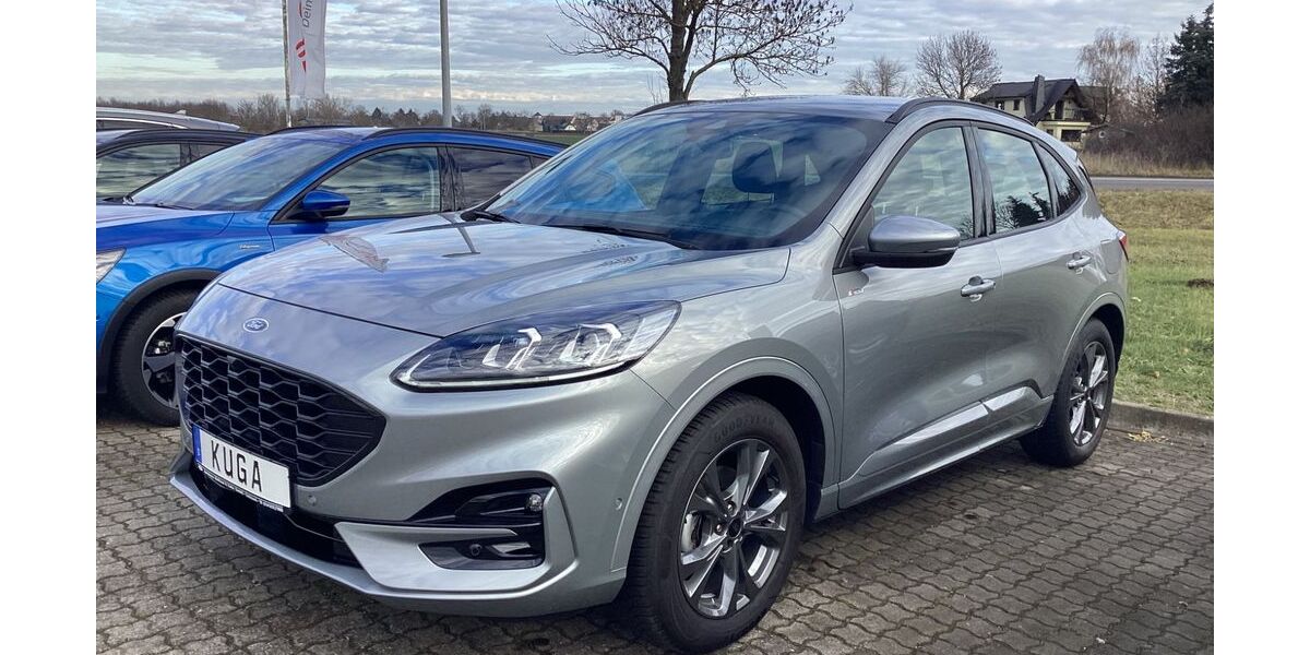 Ford Kuga 8.900 km 25.990 &euro; Delitzsch 04509