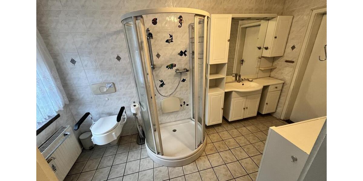 Reihenhaus Eisleben (Lutherstadt) - 7 Zimmer, 132 m&sup2;, 37.000&euro; | Angebot:26786588