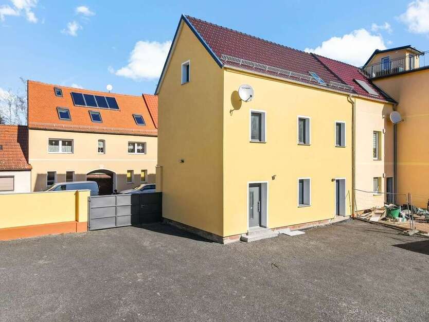 Haus zum Kaufen in Bad Lauchstädt 329.000 € 107 m²