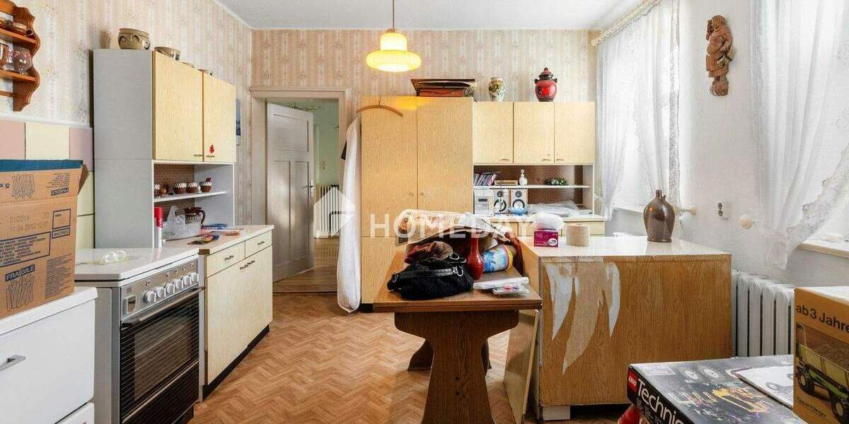 Einfamilienhaus Landsberg Oppin - 8 Zimmer, 240 m&sup2;, 230.000&euro; | Angebot:25212874