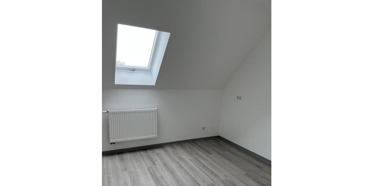 Etagenwohnung Seegebiet Mansfelder Land - 4 Zimmer, 95 m&sup2;, 650&euro; | Angebot:24710289