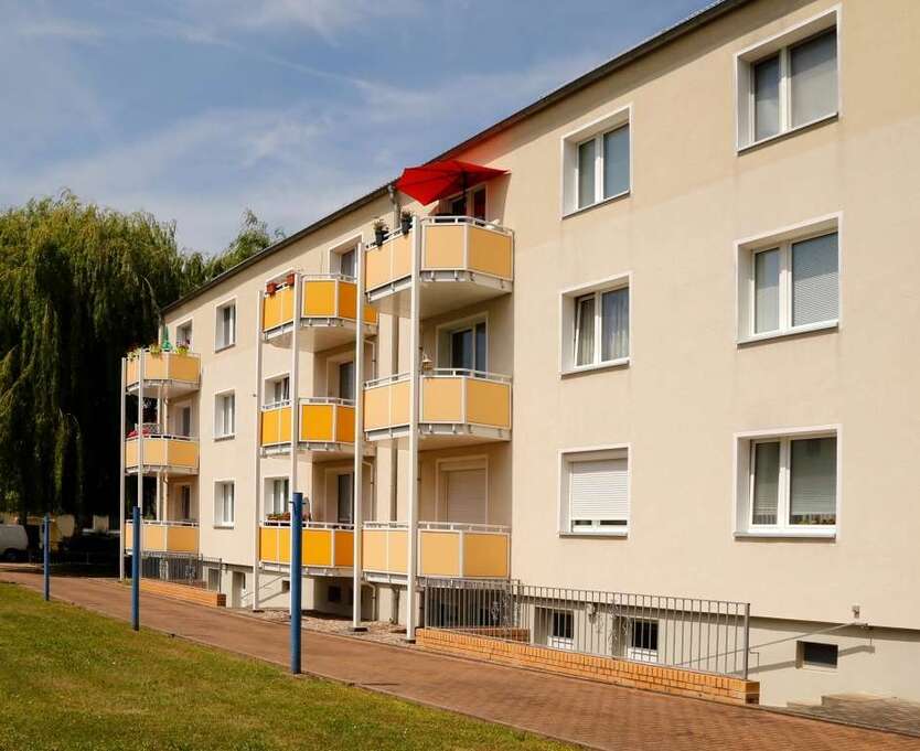 Wohnung zum Mieten in Mücheln 393,25 € 60.5 m²