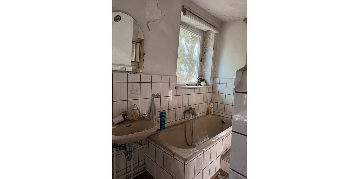 Reihenhaus Wettin-Löbejün Löbejün - 10 Zimmer, 100 m&sup2;, 30.900&euro; | Angebot:27165610