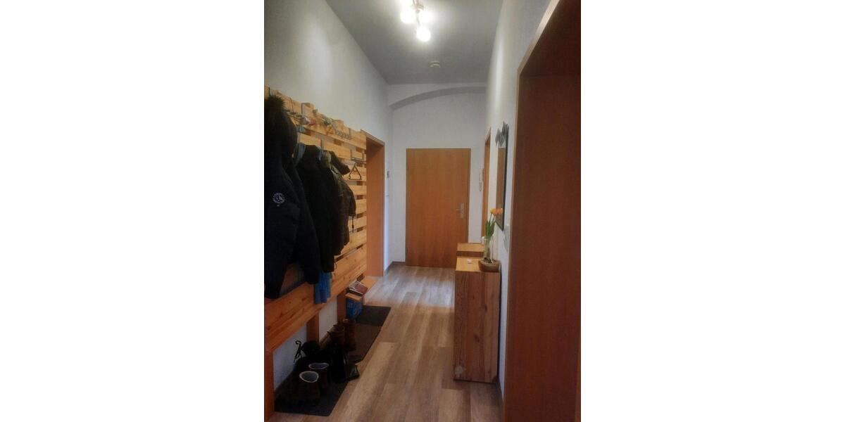 Etagenwohnung Halle (Saale) Damaschkestraße - 3 Zimmer, 70 m&sup2;, 750&euro; | Angebot:25614490