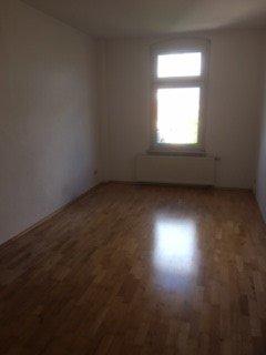 Etagenwohnung Halle (Saale) Damaschkestraße - 3 Zimmer, 92 m&sup2;, 795&euro; | Angebot:26394634