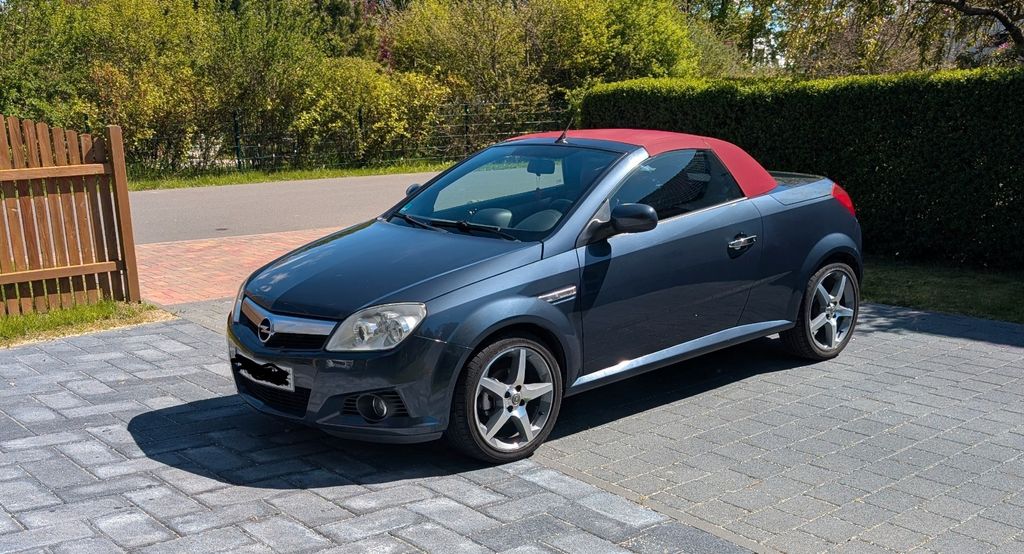 Opel Tigra 177.000 km 2.222 &euro; Schkeuditz 04435
