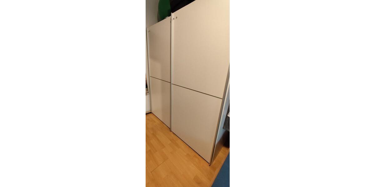 Etagenwohnung Halle (Saale) Büschdorf - 2 Zimmer, 45 m&sup2;, 380&euro; | Angebot:26661248