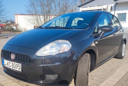 Fiat Punto 104.550 km 2.850 &euro; Halle 06124