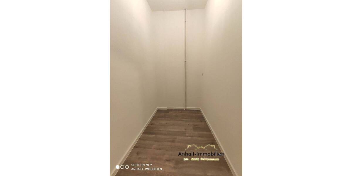 Etagenwohnung Bitterfeld Bitterfeld - 2 Zimmer, 69 m&sup2;, 520&euro; | Angebot:26799303