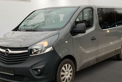 Opel Vivaro 186.534 km 11.699 &euro; Brehna 06796