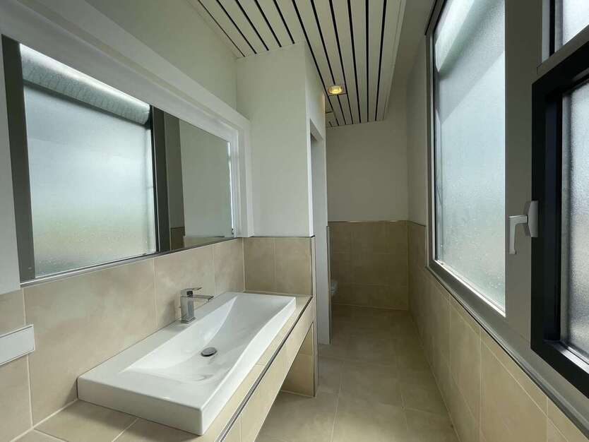 hochwertige, sanierte Bürofläche im Dölziger Gewerbegebiet! 14 zimmer