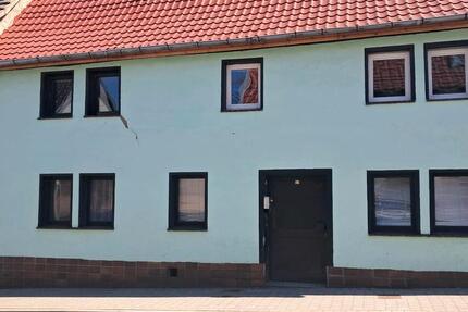 Haus Eisleben (Lutherstadt) - 2 Zimmer, 215 m&sup2;, 58.000&euro; | Angebot:26398594