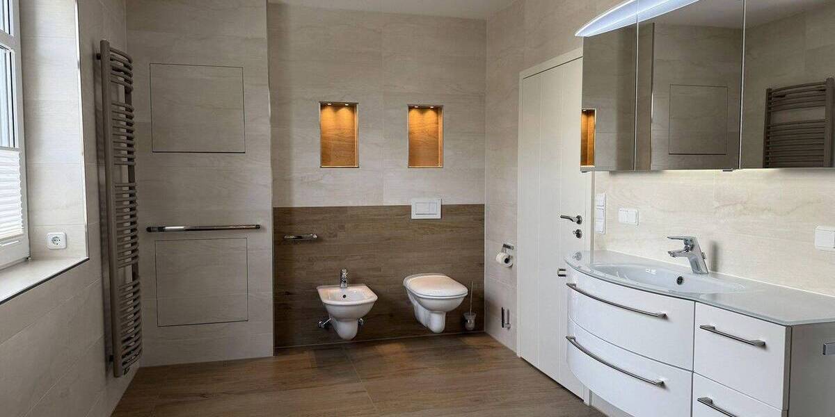 Exklusive Dreiraumwohnung mit Einbauküche im Süden von Halle 3 zimmer