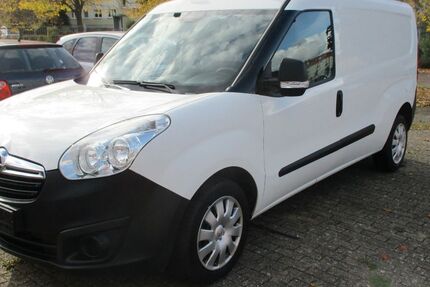 Opel Combo 137.000 km 7.900 € Köthen 06366