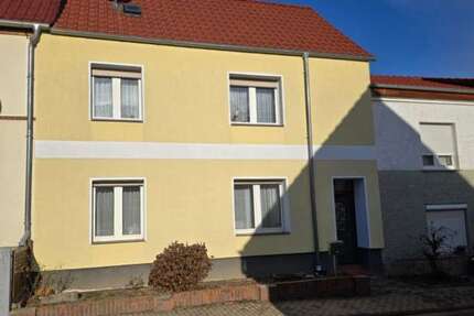 Haus Bitterfeld-Wolfen Wolfen - 3 Zimmer, 110 m&sup2;, 39.000&euro; | Angebot:27071302
