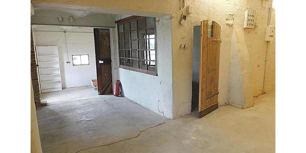 Gewerbeobjekt Halle (Saale) Dölau - 5&euro; | Angebot:22867478