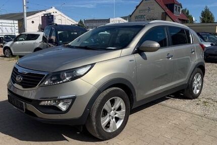 Kia Sportage 186.000 km 8.699 € Halle 06112