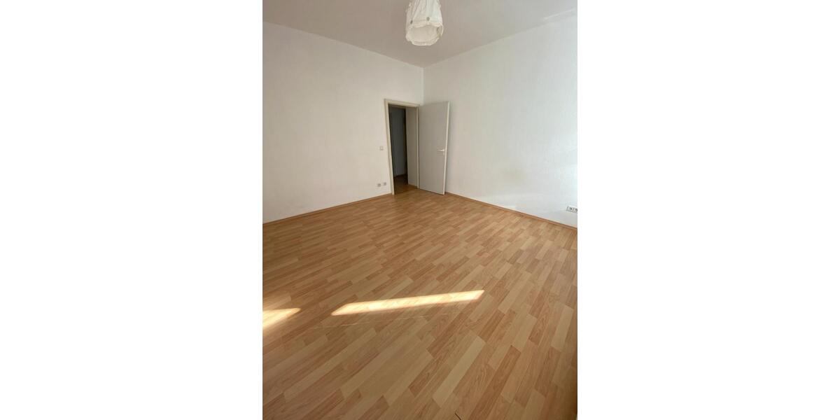 Etagenwohnung Halle (Saale) Am Wasserturm/Thaerviertel - 1 Zimmer, 66 m&sup2;, 140.000&euro; | Angebot:27656771
