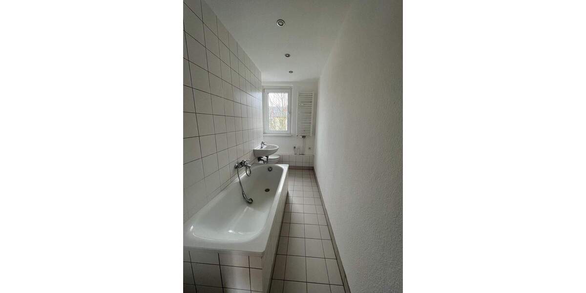 Zimmer Halle/Saale Südstadt - 3 Zimmer, 59 m&sup2;, 445&euro; | Angebot:25968710