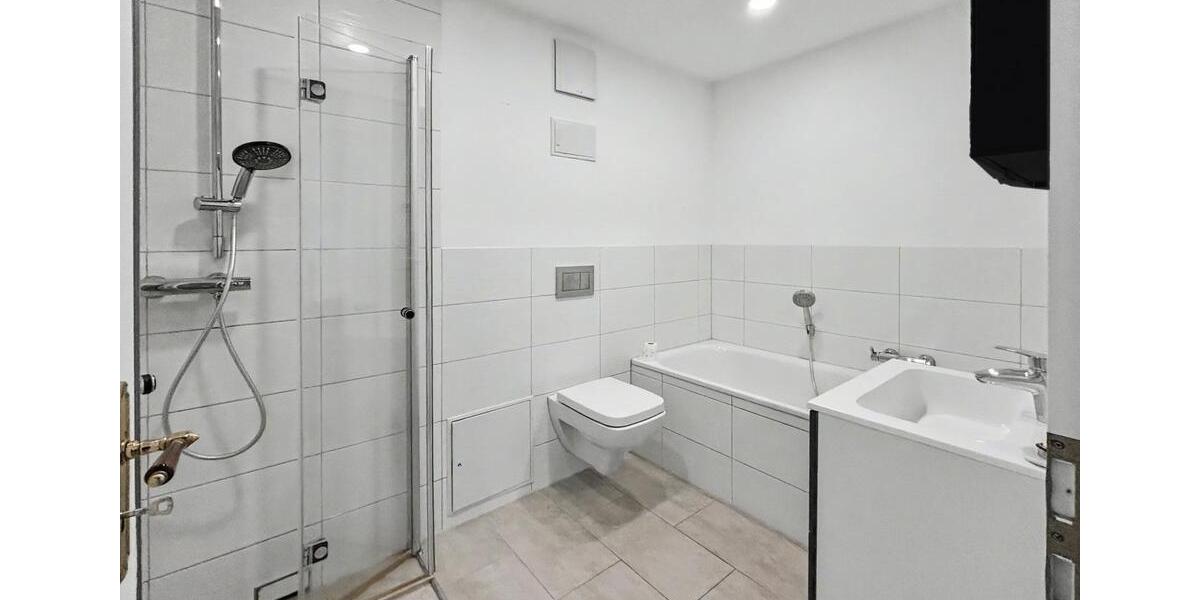 Dachgeschoßwohnung Halle (Saale) Am Wasserturm/Thaerviertel - 4 Zimmer, 103 m&sup2;, 285.000&euro; | Angebot:27096875