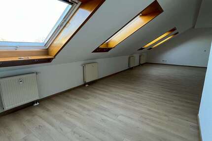 Wohnung Merseburg (Saale Neumarkt (Vorstadt) - 1 Zimmer, 44 m&sup2;, 350&euro; | Angebot:25317146