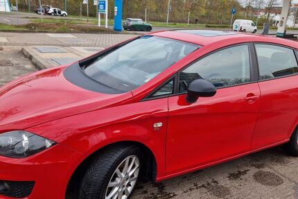 Seat Leon 148.000 km 5.100 &euro; Dölzig 04435