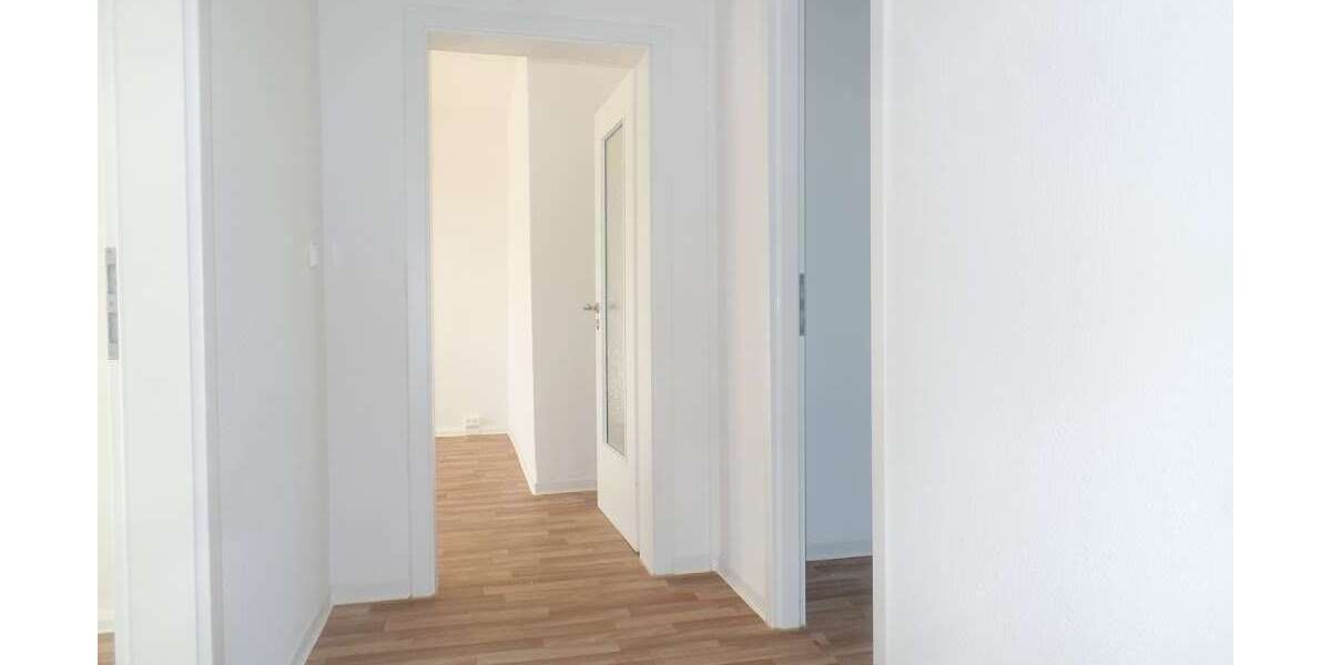 Etagenwohnung Halle (Saale) Halle-Neustadt - 3 Zimmer, 61 m&sup2;, 376&euro; | Angebot:25302037