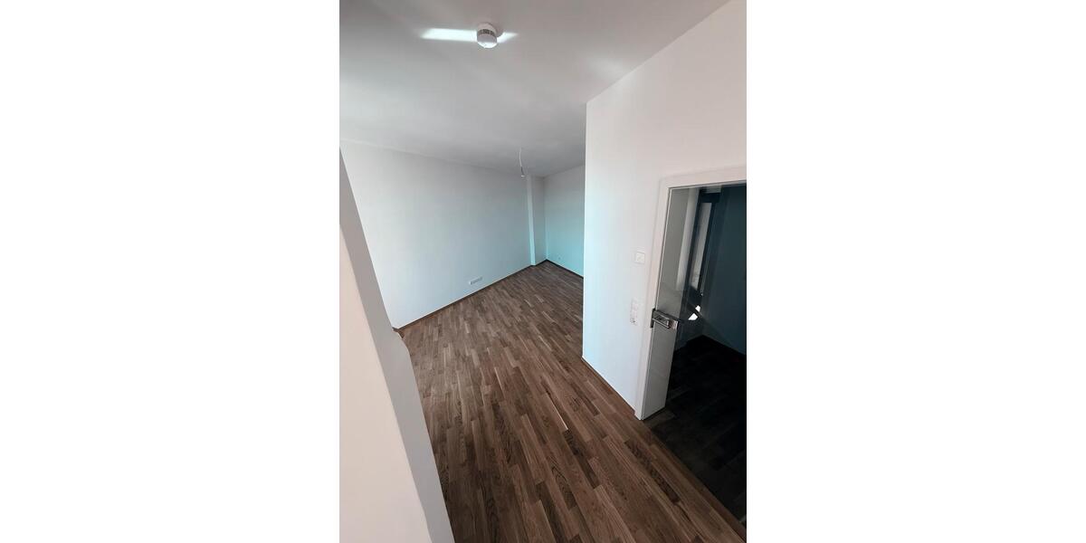 Etagenwohnung Halle (Saale) Büschdorf - 4 Zimmer, 91 m&sup2;, 1.038&euro; | Angebot:26606743