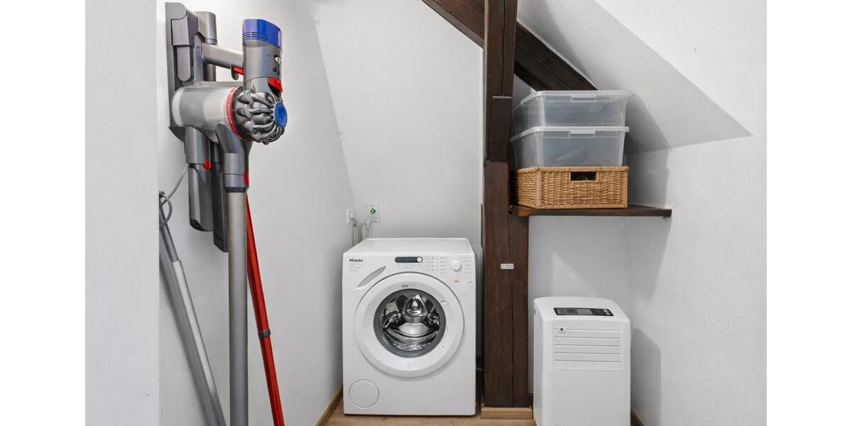 Dachgeschoßwohnung Bitterfeld-Wolfen Bitterfeld - 4 Zimmer, 93 m&sup2;, 840&euro; | Angebot:25569007