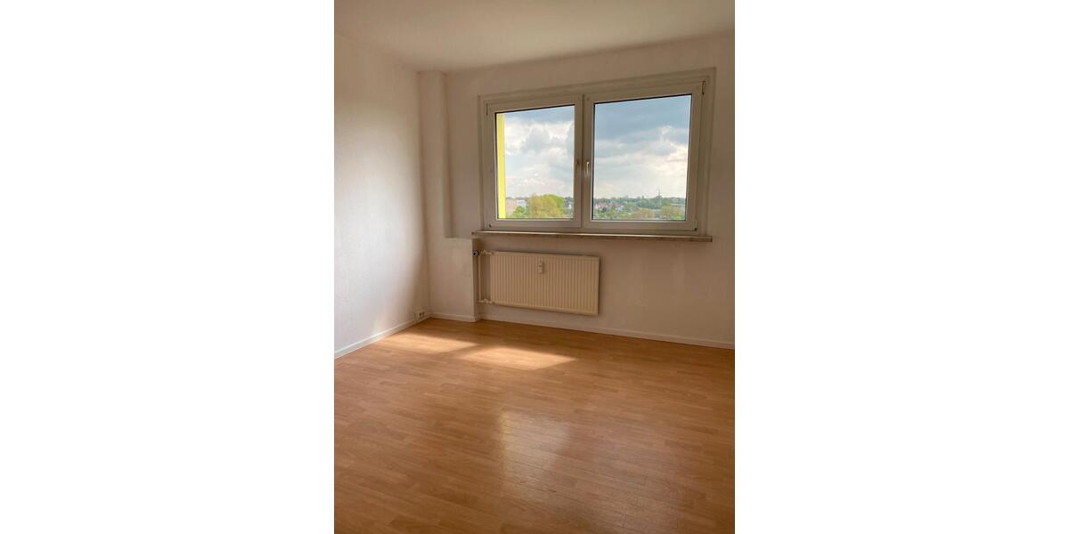 Etagenwohnung Halle (Saale) Damaschkestraße - 4 Zimmer, 70 m&sup2;, 455&euro; | Angebot:26635045