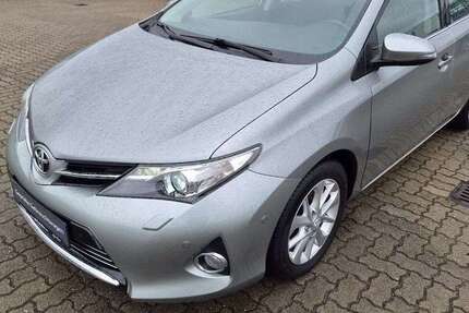 Toyota Auris 146.623 km 7.620 &euro; Halle 06130