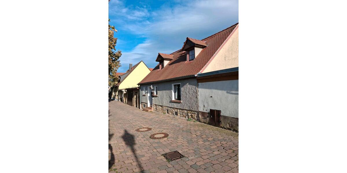 Einfamilienhaus Querfurt - 4 Zimmer, 110 m&sup2;, 750&euro; | Angebot:27623913