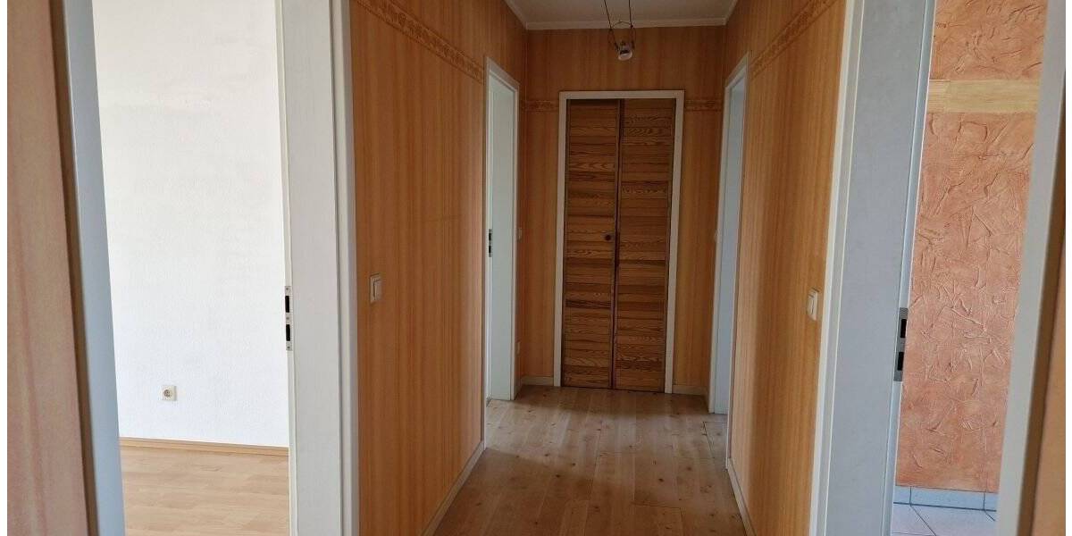 Etagenwohnung Halle (Saale) Gesundbrunnen - 2 Zimmer, 61 m&sup2;, 149.000&euro; | Angebot:26826060