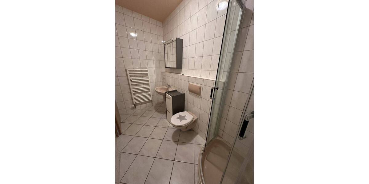 Etagenwohnung Lützen - 4 Zimmer, 120 m&sup2;, 900&euro; | Angebot:26797660