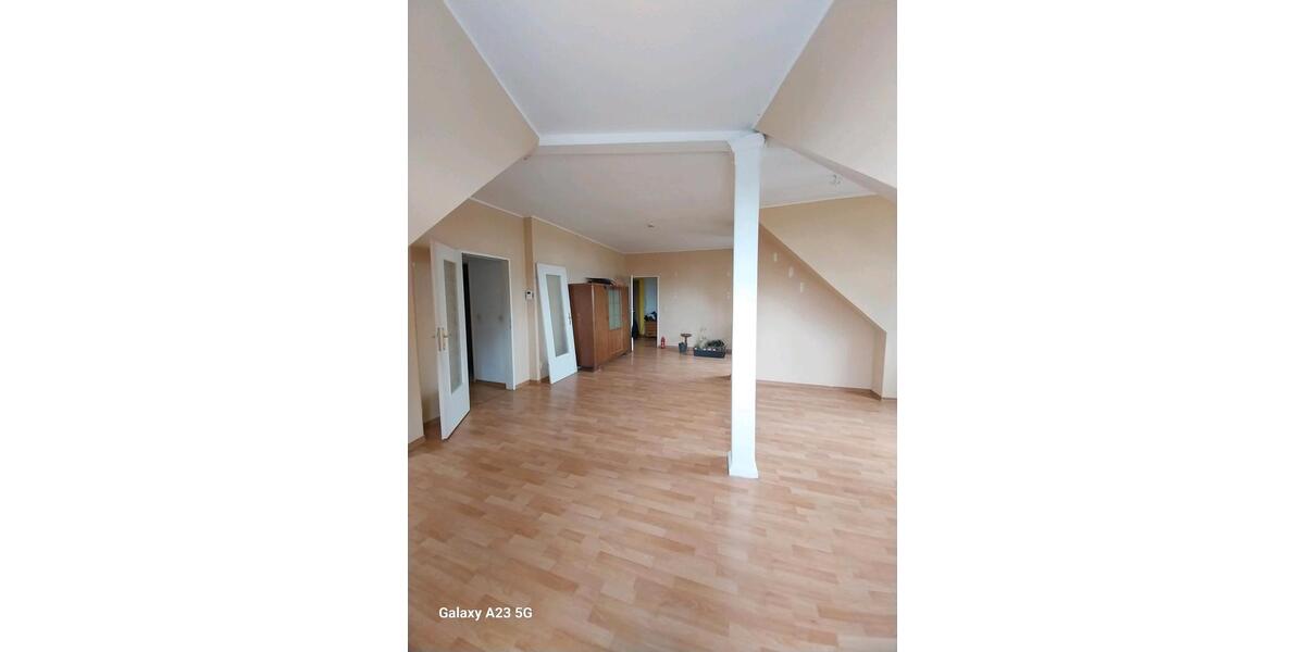 Dachgeschoßwohnung Halle (Saale) Dölau - 1 Zimmer, 65 m&sup2;, 650&euro; | Angebot:26441634