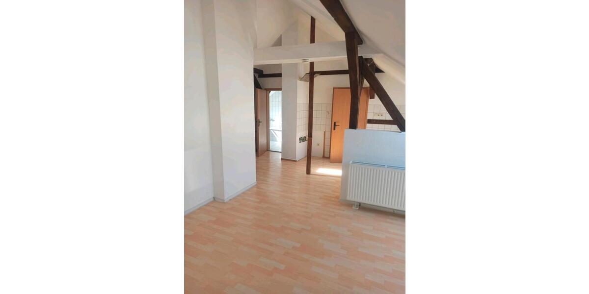 Dachgeschoßwohnung Halle (Saale) Büschdorf - 2.5 Zimmer, 47 m&sup2;, 380&euro; | Angebot:25829205