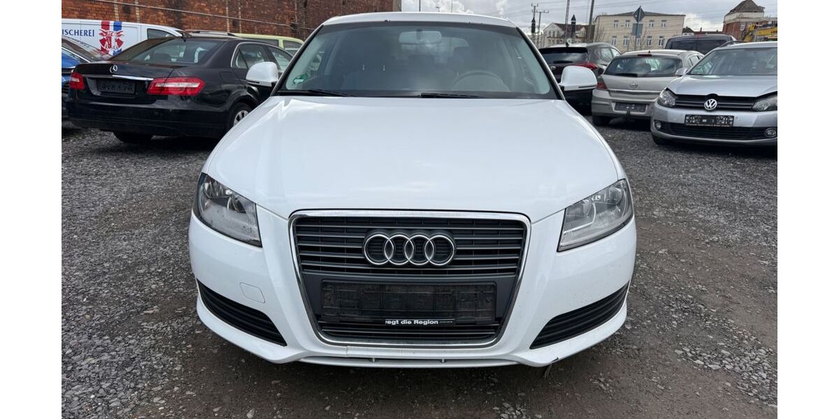 Audi A3 224.000 km 3.799 &euro; Halle 06132