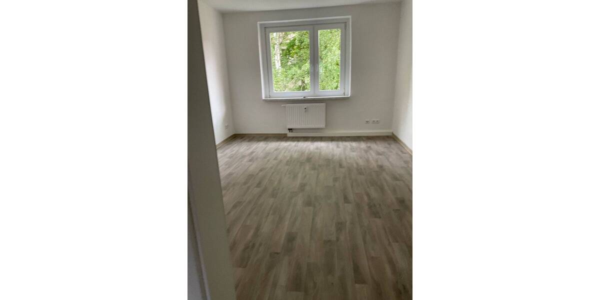 Etagenwohnung Bitterfeld-Wolfen Bitterfeld - 3 Zimmer, 60 m&sup2;, 425&euro; | Angebot:26918252