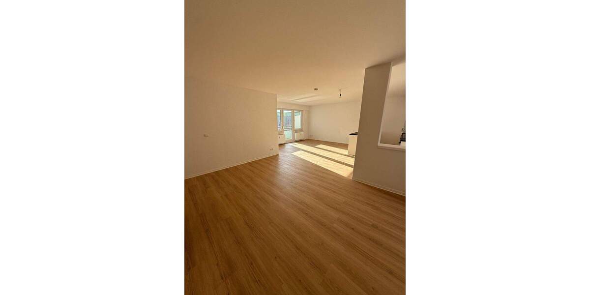 Etagenwohnung Kabelsketal Großkugel - 4 Zimmer, 114 m&sup2;, 825&euro; | Angebot:25998345
