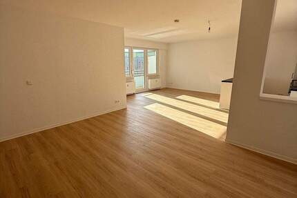 Wohnung Kabelsketal Großkugel - 4 Zimmer, 114 m&sup2;, 825&euro; | Angebot:25998345