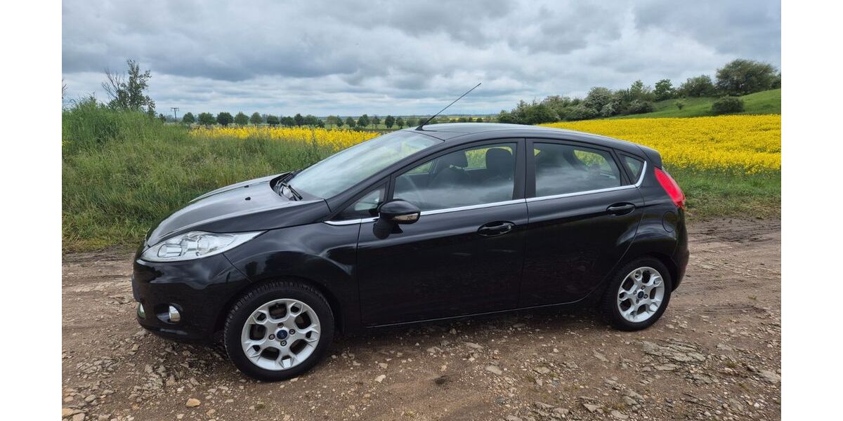Ford Fiesta 87.000 km 5.499 &euro; Halle 06128