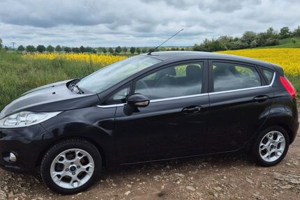 Ford Fiesta 87.000 km 5.699 &euro; Halle 06128