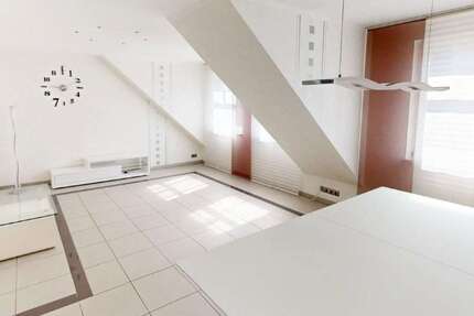 Wohnung Köthen - 3 Zimmer, 144 m&sup2;, 750&euro; | Angebot:26935508