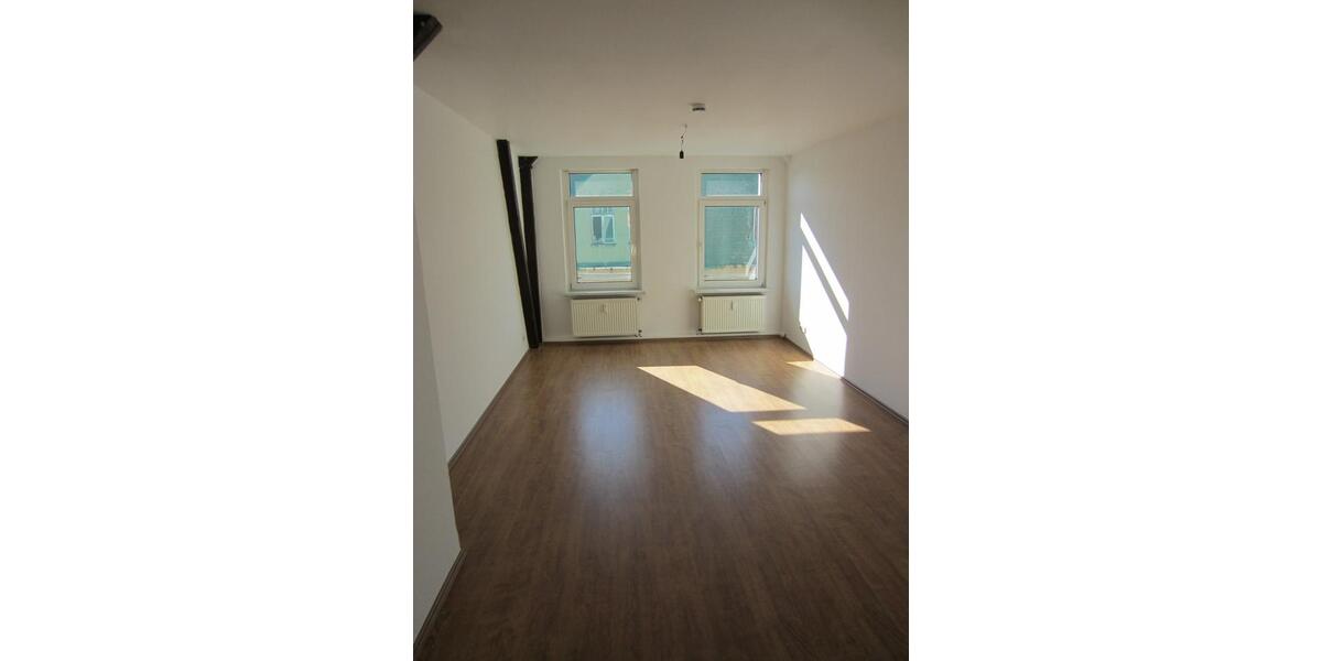 Dachgeschoßwohnung Halle (Saale) Büschdorf - 2 Zimmer, 76 m&sup2;, 400&euro; | Angebot:23246276