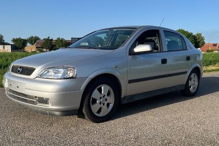 Opel Astra 156.000 km 590 &euro; Leuna 06237